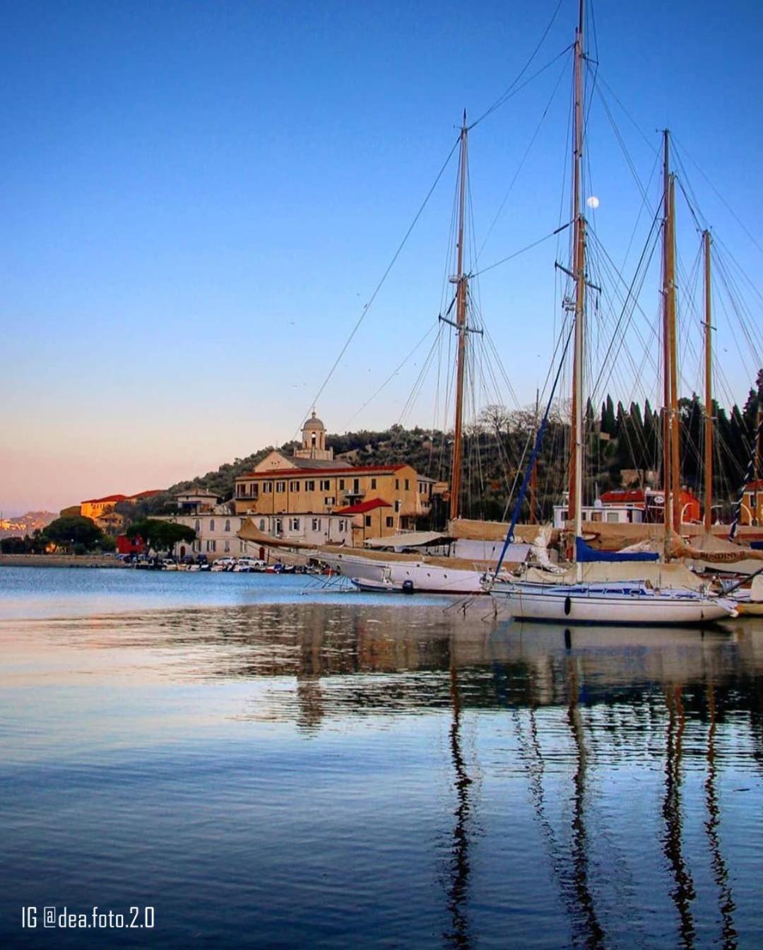 Moderno Appartamento Vista Mare, Con Parcheggio Privato Porto Venere Exteriör bild