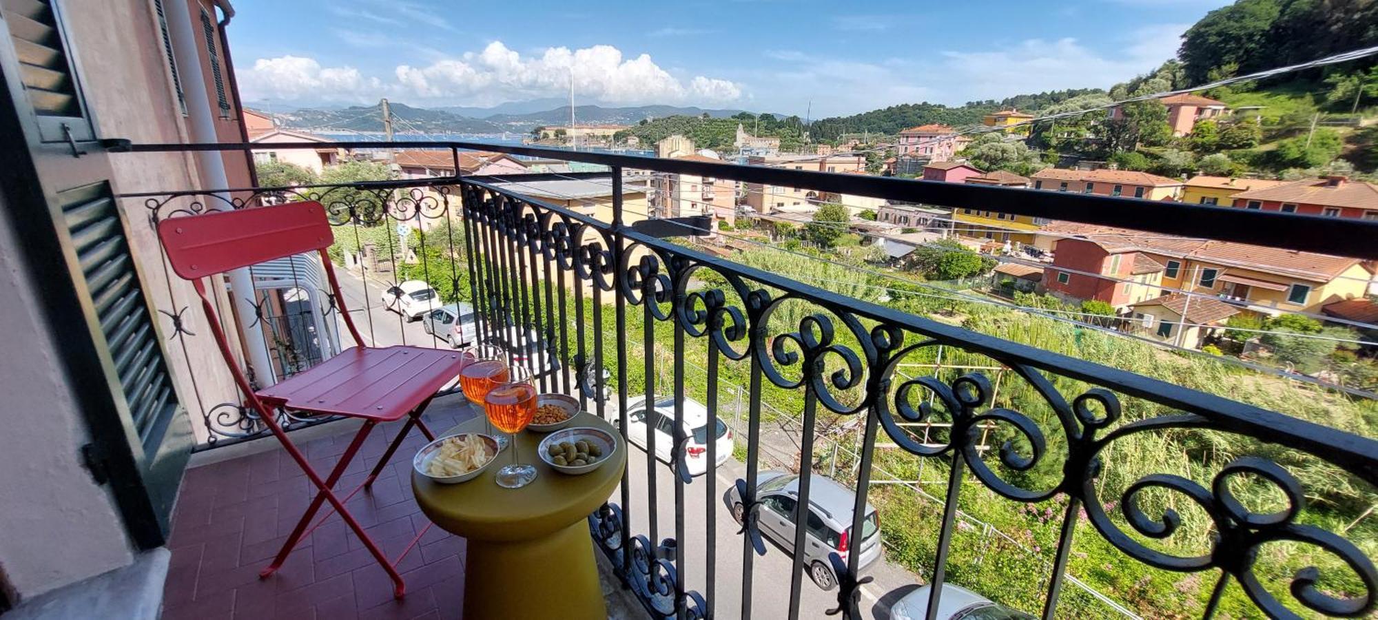 Moderno Appartamento Vista Mare, Con Parcheggio Privato Porto Venere Exteriör bild