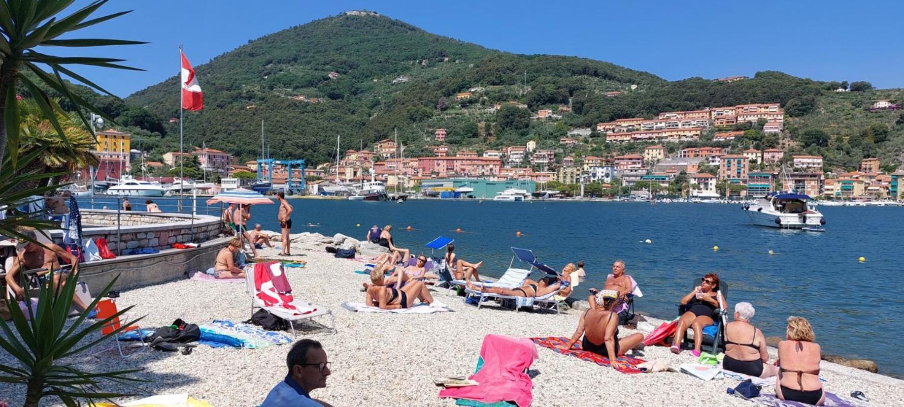 Moderno Appartamento Vista Mare, Con Parcheggio Privato Porto Venere Exteriör bild